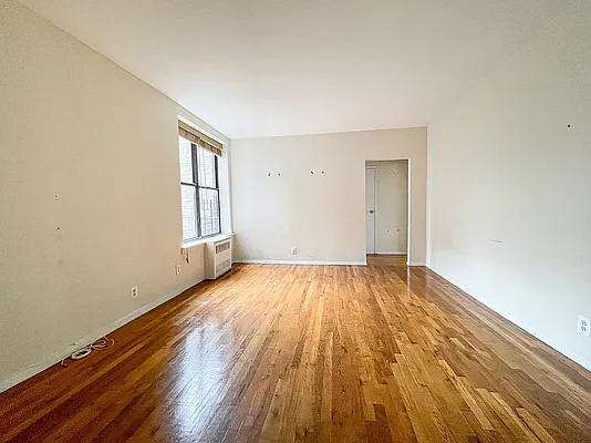 Rented by Level Group | media 7