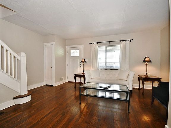 Entry way