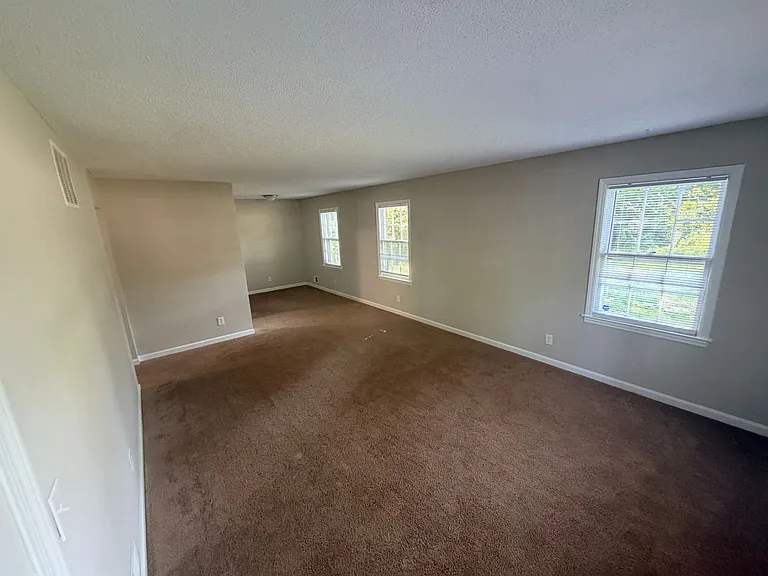 4300 Trenholm Rd — Photo 10