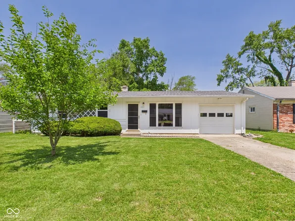 2820 Brentwood Dr, Anderson, IN 46011