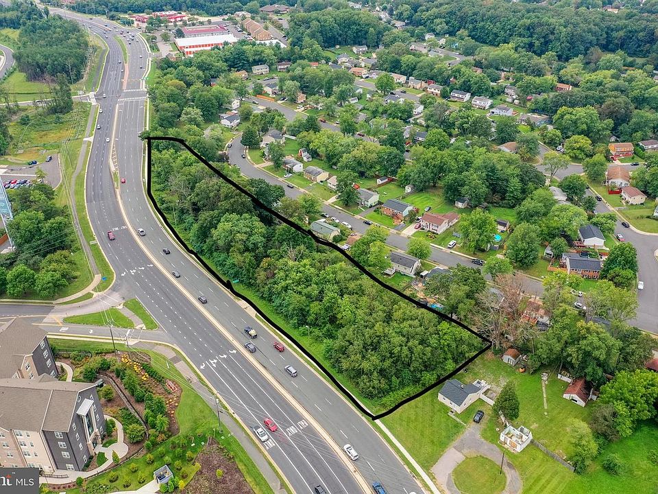 1st image of 4221 Prince William Pkwy