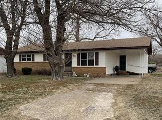 201 N Woods St, Ames, OK 73718