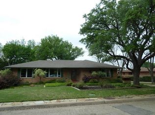 811 Evergreen Hills Rd, Dallas, TX 75208