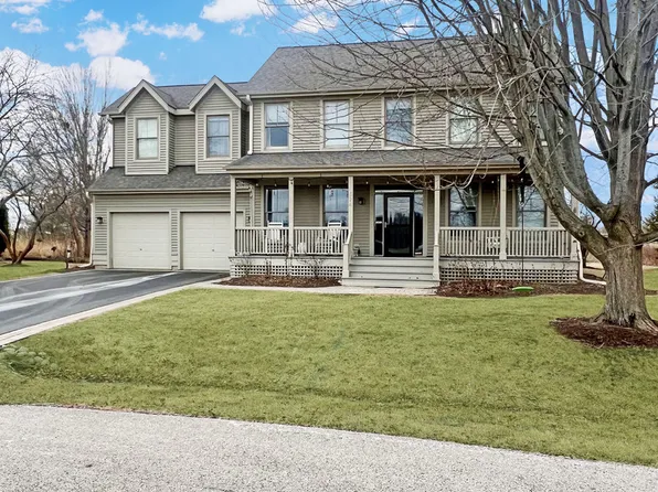 574 Bluestem Ln, Grayslake, IL 60030