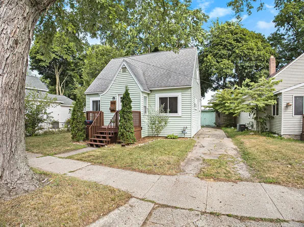 1950 Miner Ave, Muskegon, MI 49441
