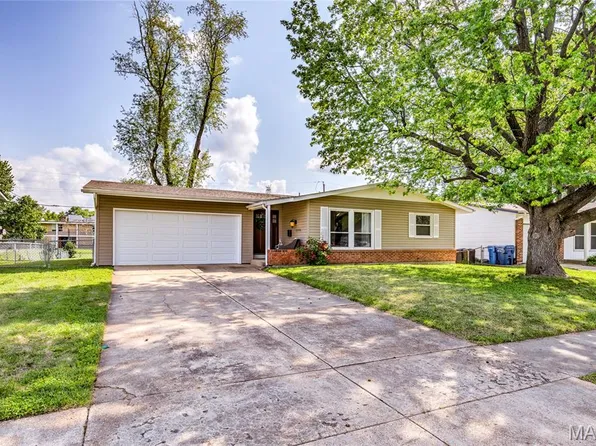 1235 Verlene Dr, Florissant, MO 63031