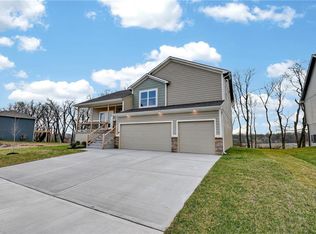 1336 N Holland Dr, Independence, MO 64056