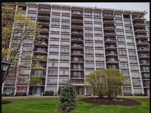 8801 W Golf Rd APT 3D