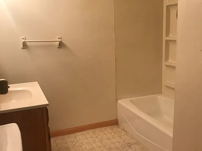 629 Saint Johns Ave — Photo 2