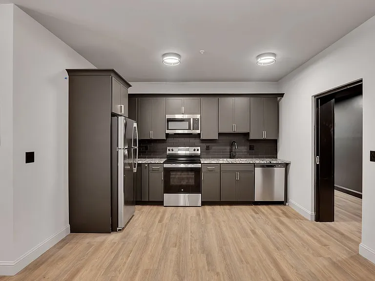 36 Pawling Ave #103 — Photo 1
