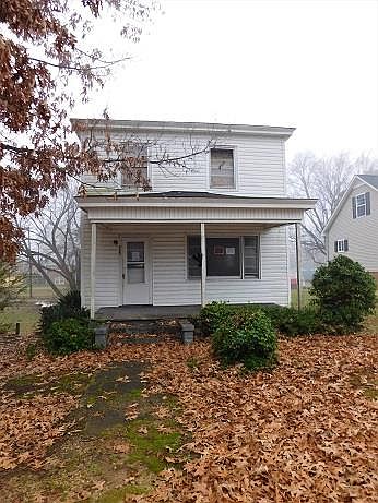 1st image of 725 Jefferson St
