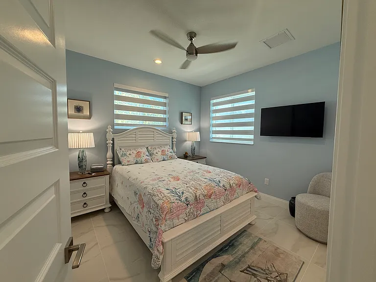 111 Madison Ct — Photo 25