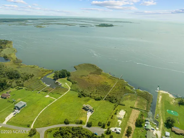 115 Knotts Landing Lane, Knotts Island, NC 27950