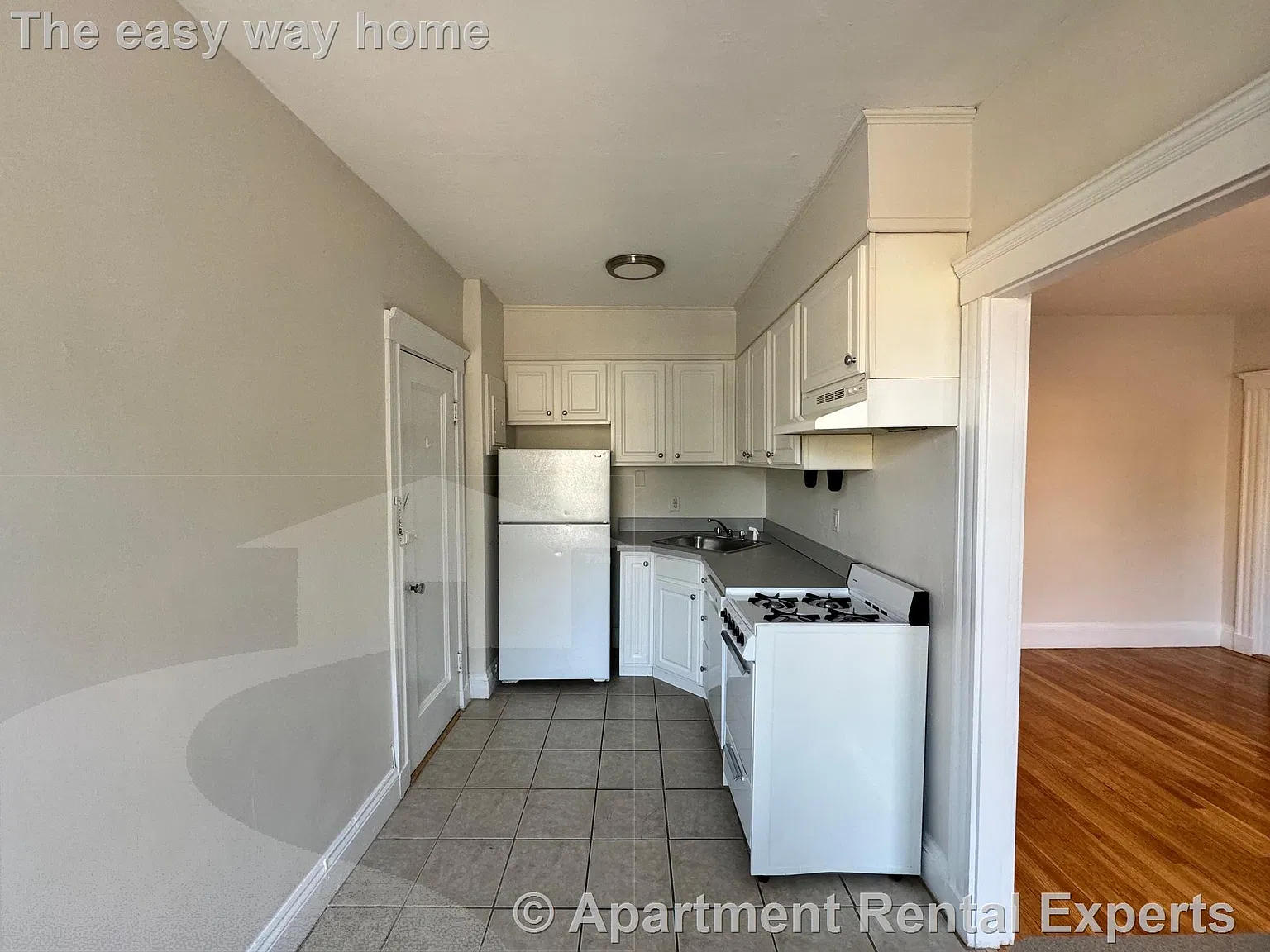1 bed, $2,600 — Photo 2