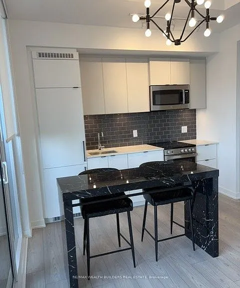 285 Dufferin St #1103 — Photo 2