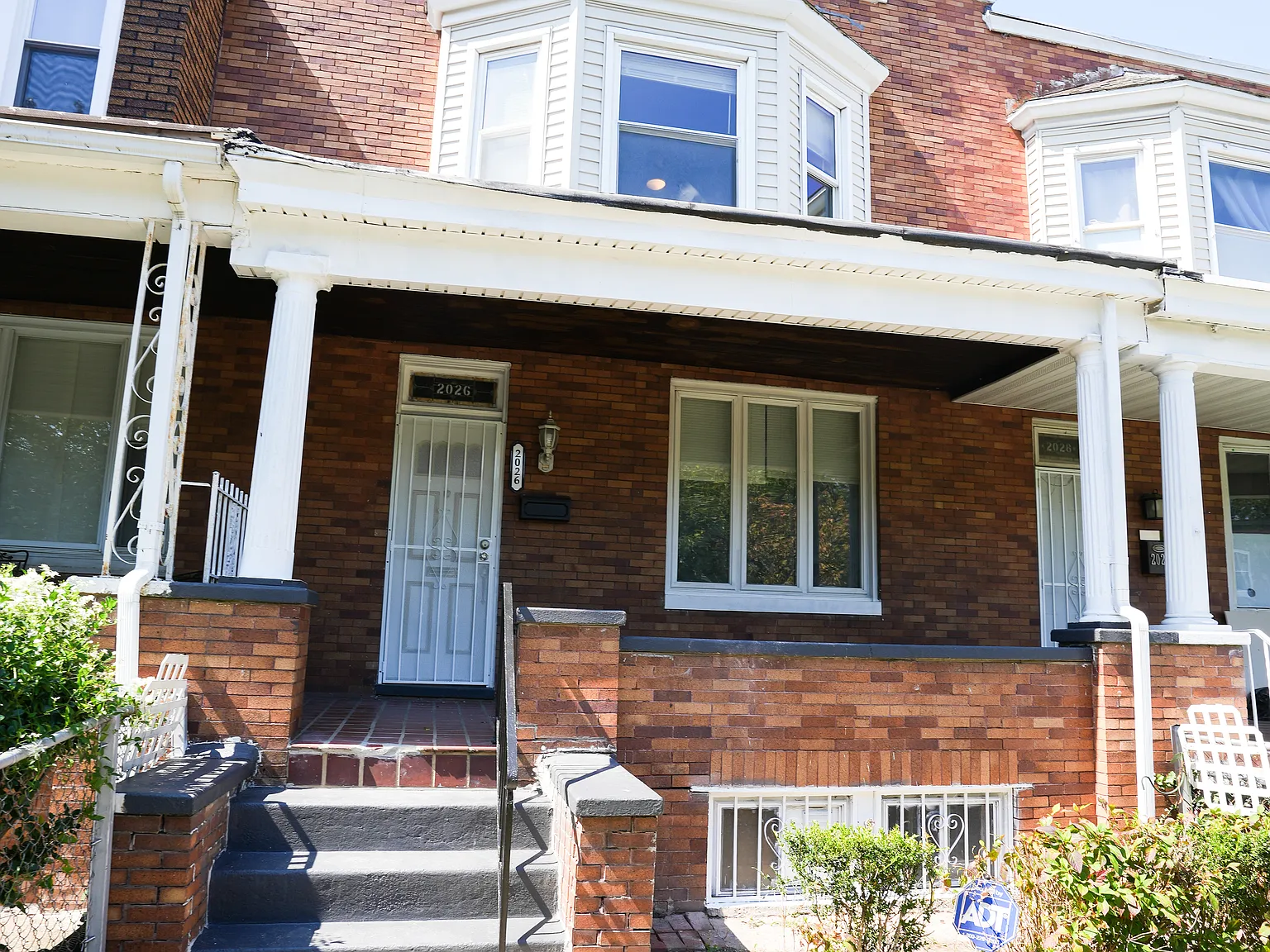 3 bed, 1.0 bath, $2,100 — Photo 1