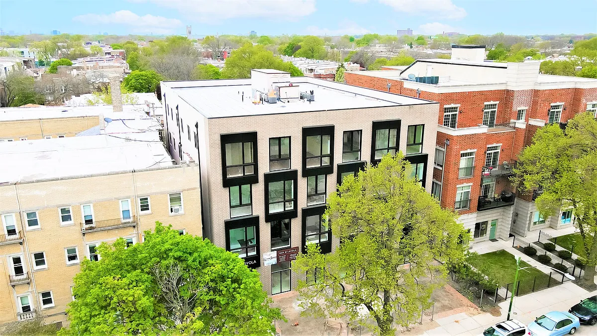Building Photo - The Loyola
