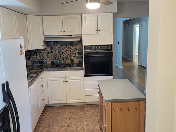 3rd image of 11009 Roane Dr