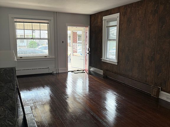5th image of 2406 Noble St