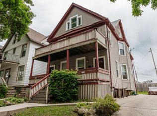 2840 N Bartlett Ave #2842, Milwaukee, WI 53211