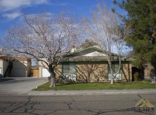 924 W Graaf Ave, Ridgecrest, CA 93555