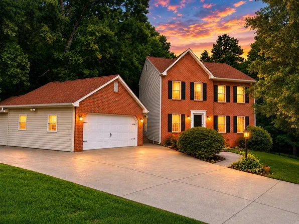4929 Pine Glen Rd NE, Roanoke, VA 24019