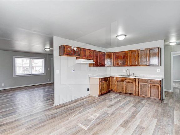 5th image of 3617 Chateau Ln