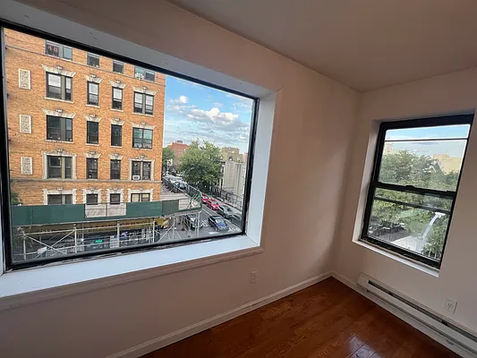 Rented by Delmark Realty LLC | media 23