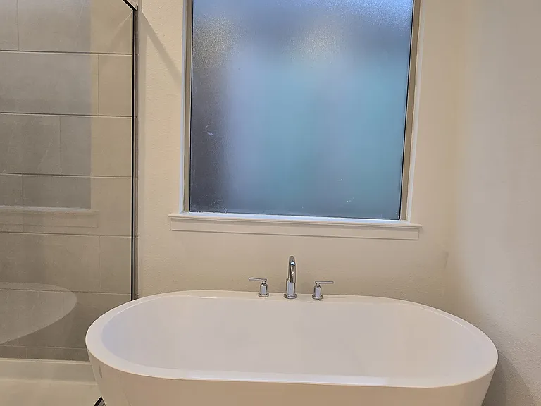 1333 Armitage Way — Photo 26