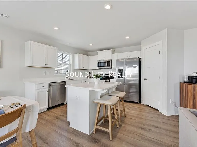 2648 Thornton Grove Blvd — Photo 8