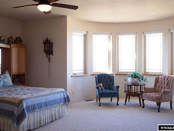 5th image of 6881 Lauren Ln