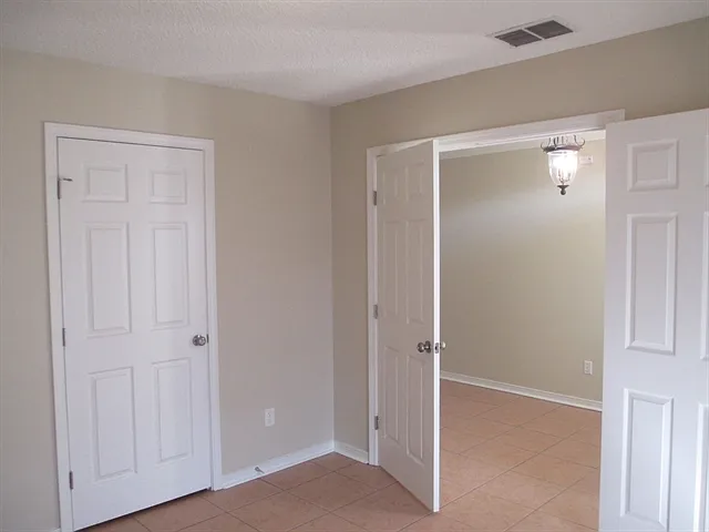 3156 Peppertree Dr — Photo 13