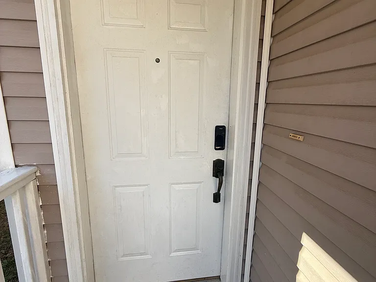 5153 Victoria Dr — Photo 3