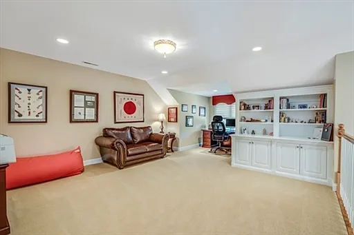 17 Ivana Dr #17 — Photo 18