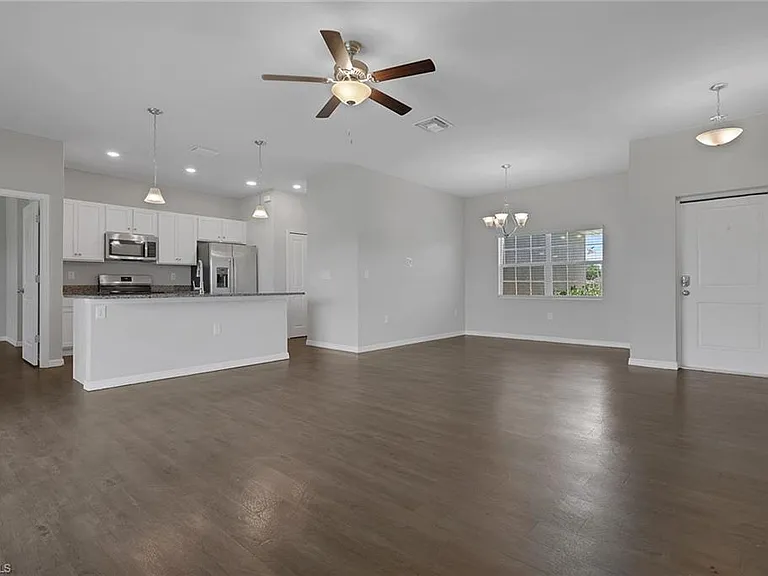 1314 NW 7th Ave — Photo 7