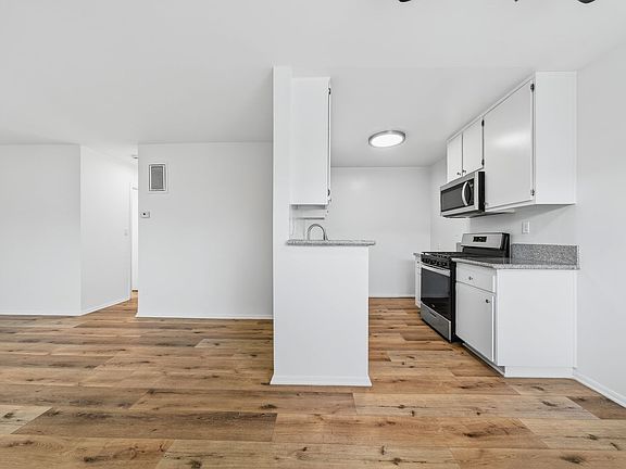2nd image of 5650 Fair Ave #92-21