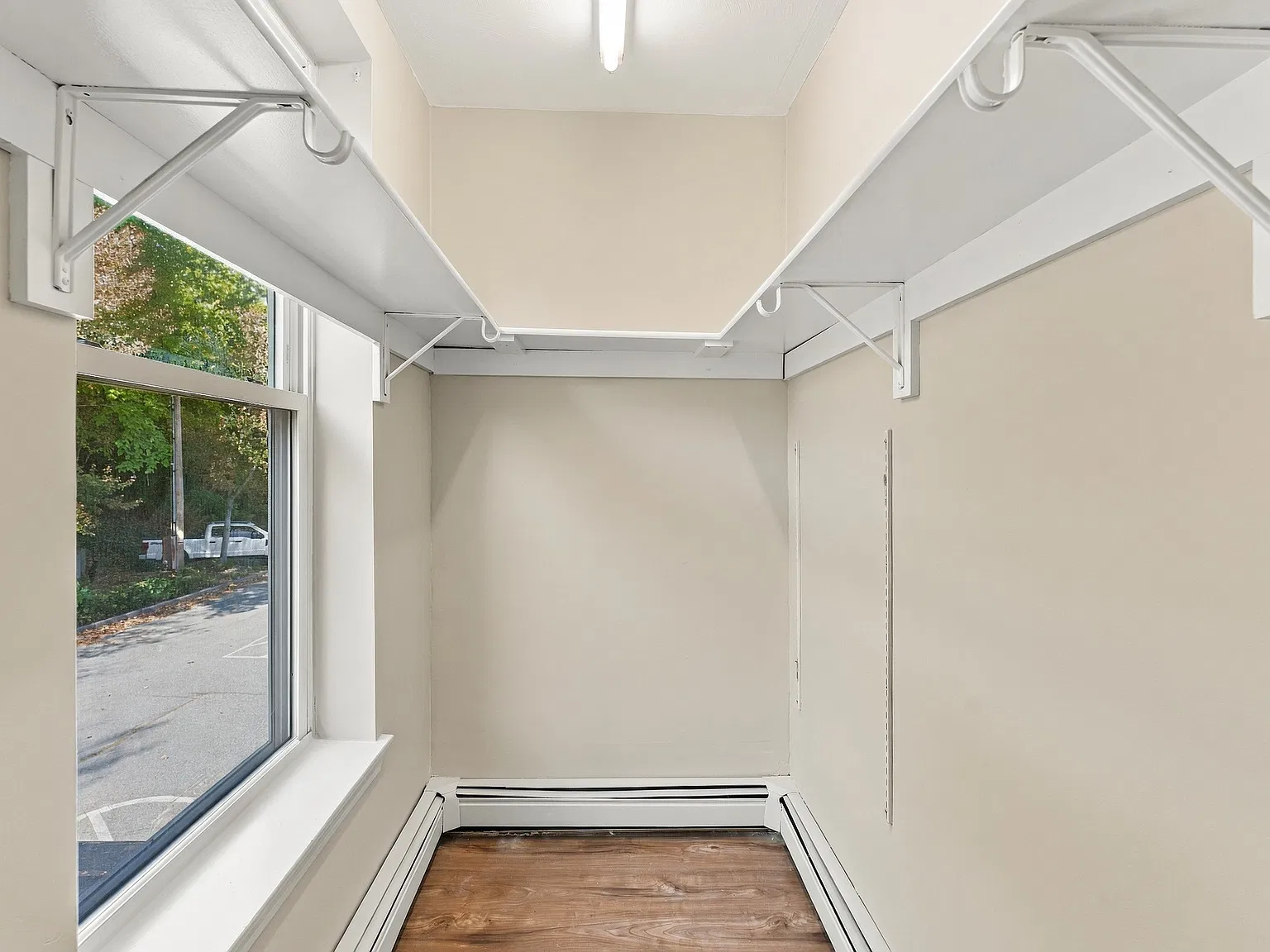 1 bed, 580 sqft, $1,375 — Photo 3