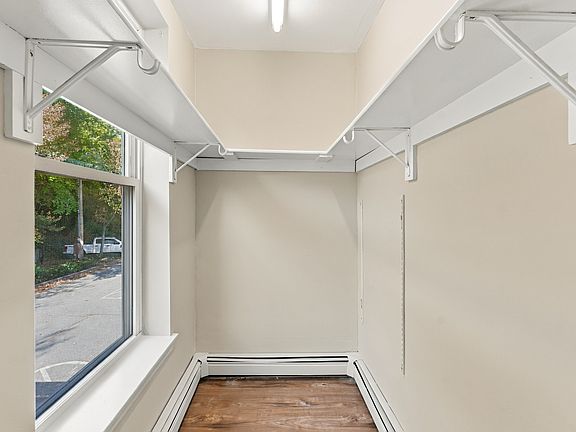 3rd image of 70 Main St #2R