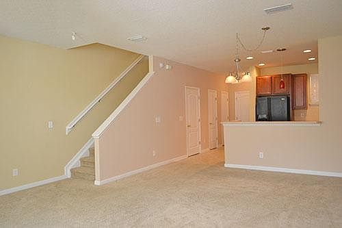 4th image of 2325 Sunset Bluff Dr