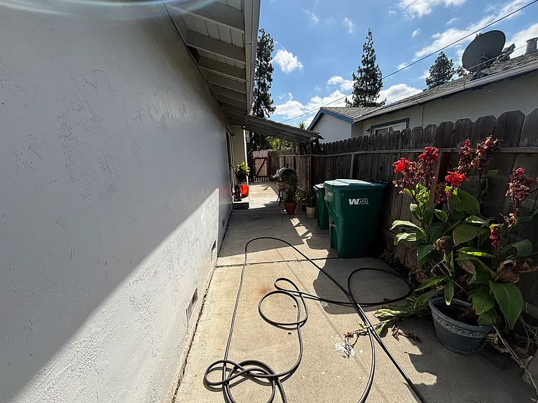 7419 N El Dorado St — Photo 16