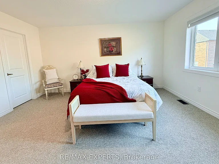 2229 Grainger Loop — Photo 15