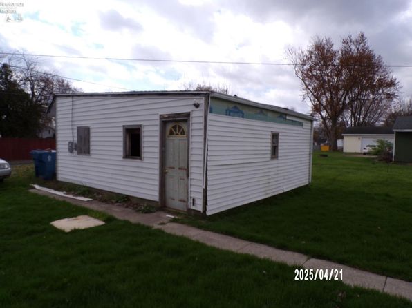 629 N Ohio Ave, Fremont, OH 43420