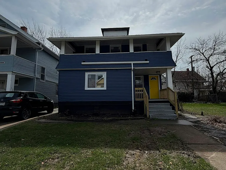 12104 Osceola Ave #LOWER — Photo 1