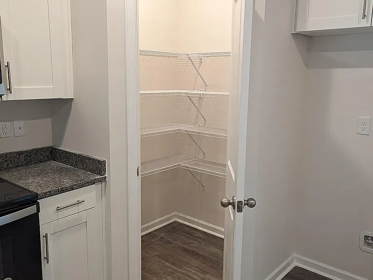 5006 Jayden Dr — Photo 6