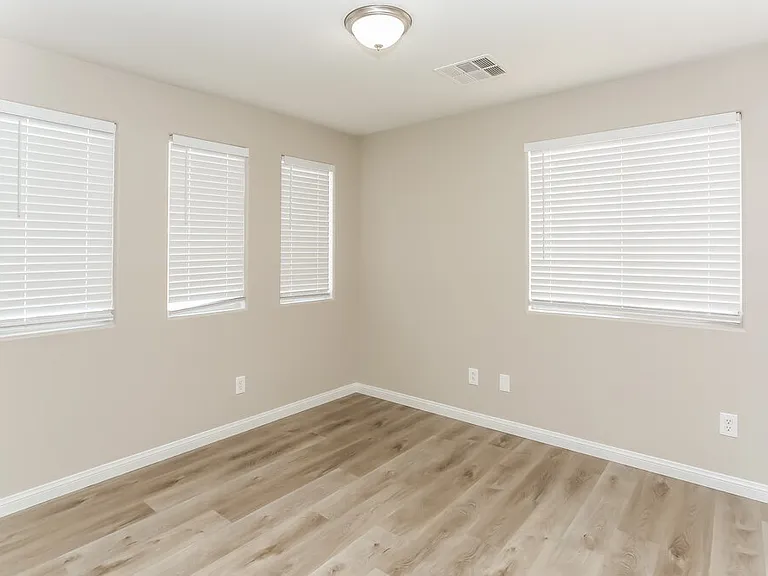 8329 Wildwood Glen Dr — Photo 12