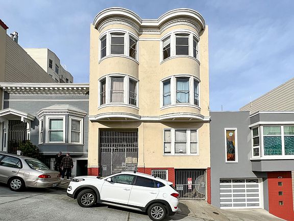 3rd image of 962 Broadway St