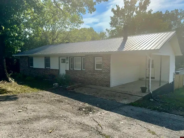 1112 N Estes Ave, Yellville, AR 72687
