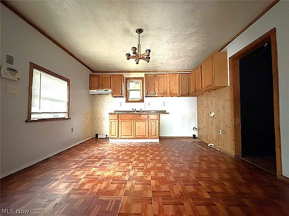 2nd image of 4429 Hyde Ave
