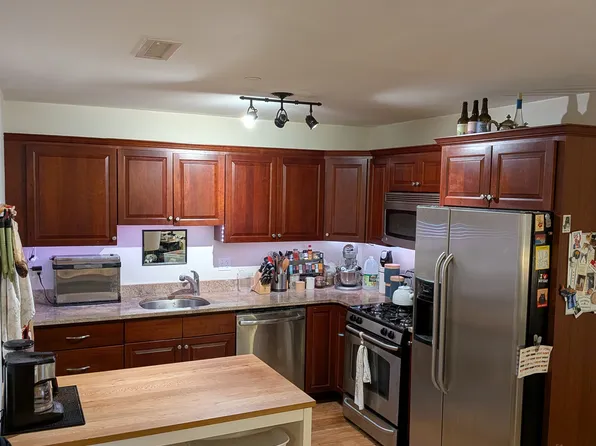 2440 Massachusetts Ave Unit 21, Cambridge, MA 02140