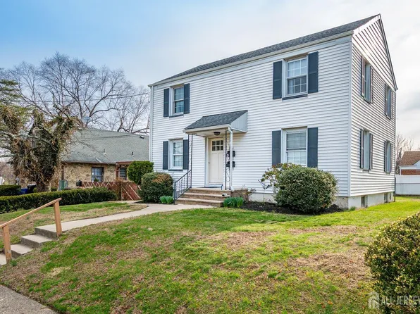 346 N 6th Ave, Manville, NJ 08835